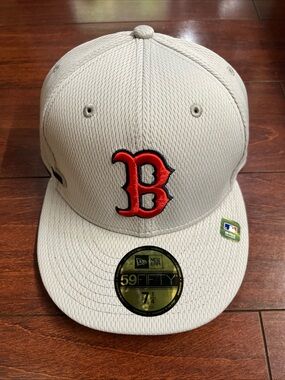 7 1/4 Boston Red Sox 2025 Clubhouse Gray New Era 59Fifty Fitted Hat Cap New